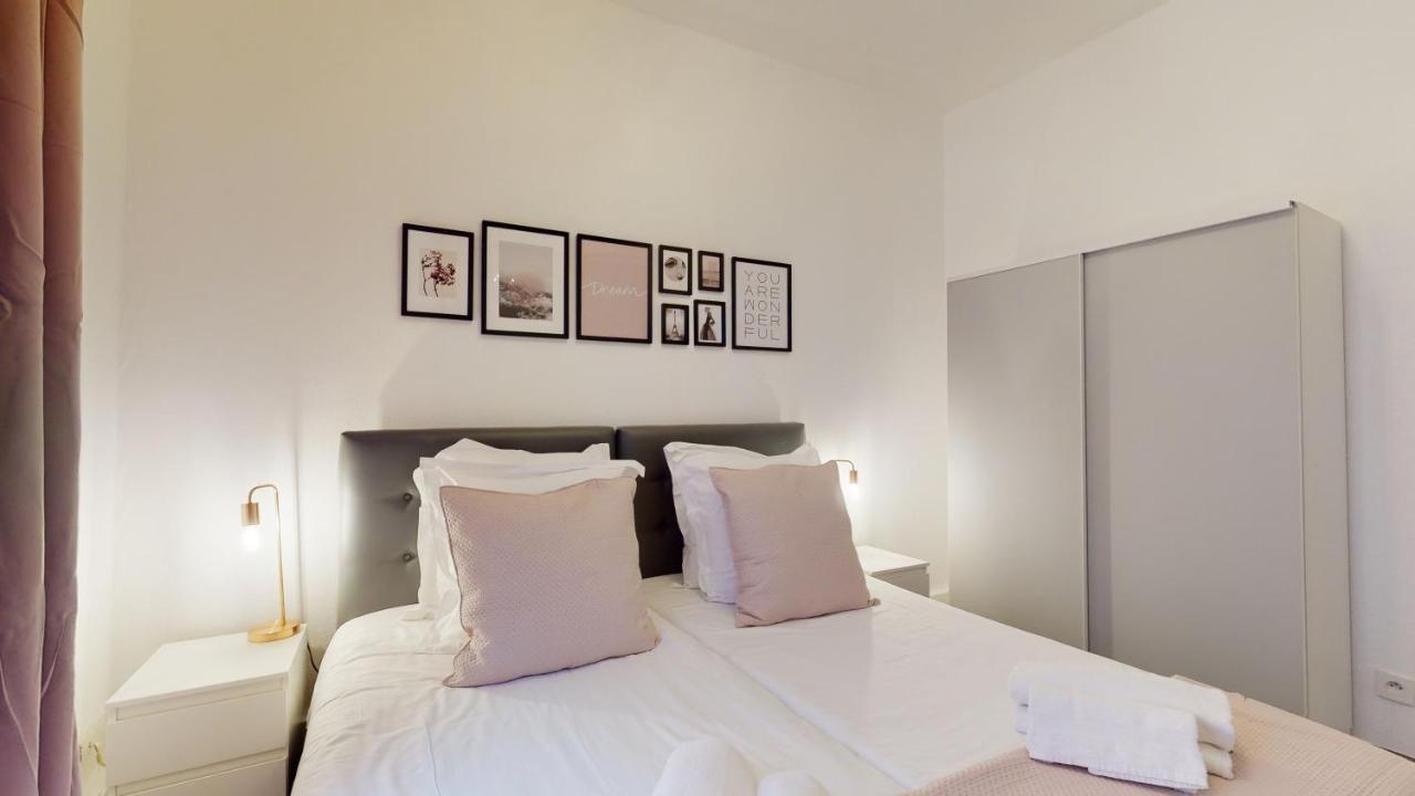 Le Beau Bourg *** Apartment Strasbourg Exterior foto