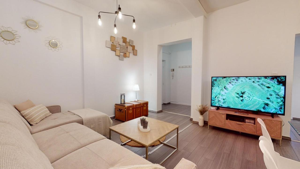Le Beau Bourg *** Apartment Strasbourg Exterior foto